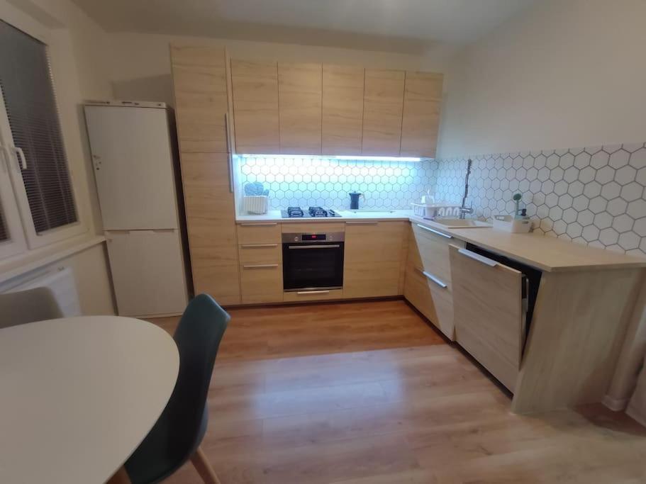 Útulný bytík iba 5 minút od historického centra Rimavská Sobota Extérieur photo